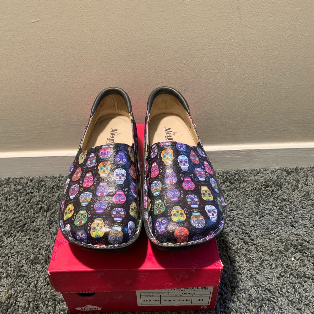 Algeria nursing shoes